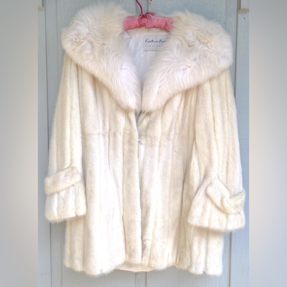 Kastoria Furs White Mink + Fox Coat, L
20in w buttoned flat
34in l from back